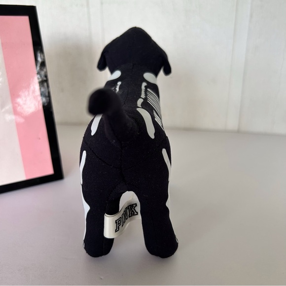 VICTORIAS SECRET PINK HALLOWEEN PLUSH DOG NWT - Picture 6 of 14